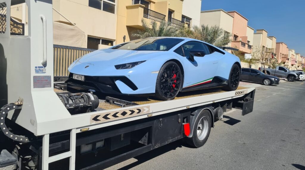 car Recovery in downtown Dubai