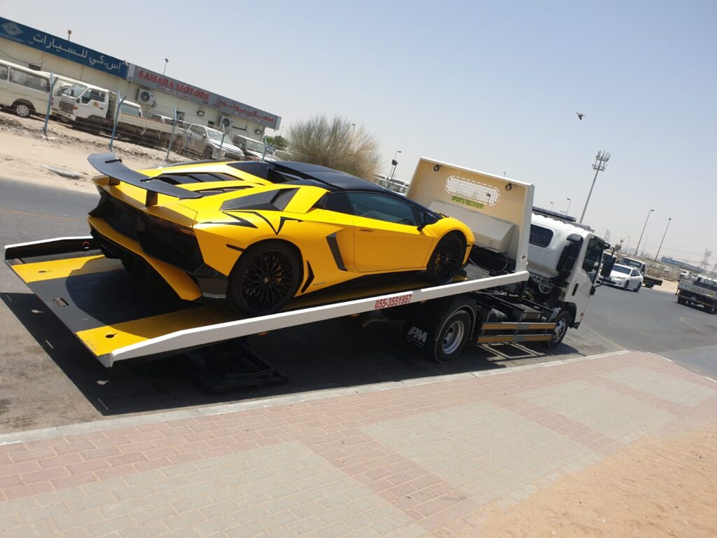 Car towing service in dubai