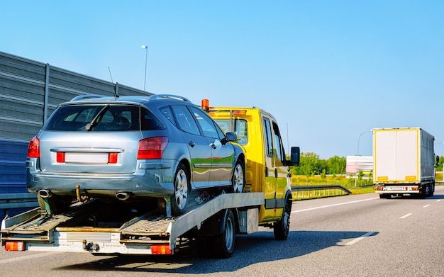 Quick Car Towing Service in UAE